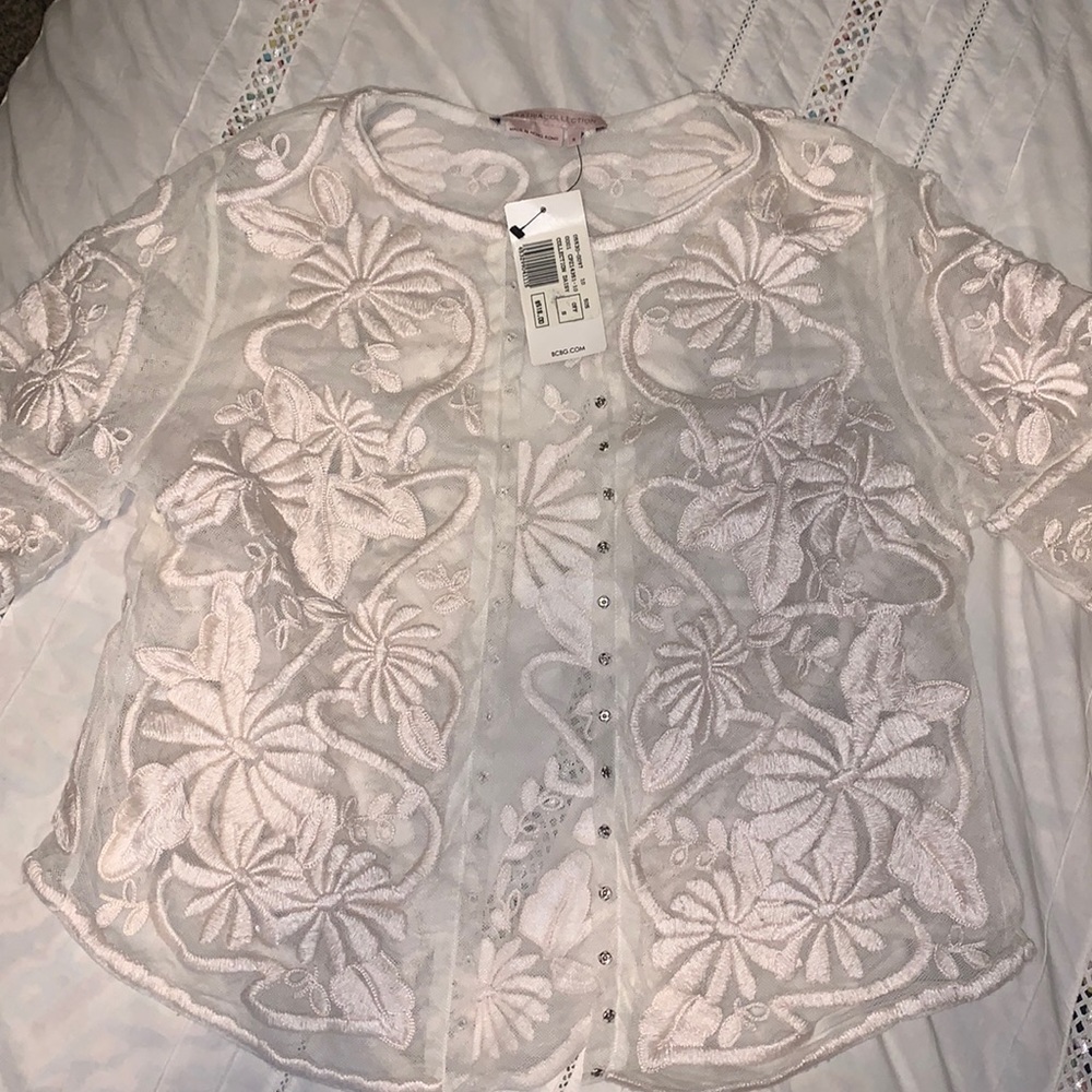 NWT Maxazria Collection Daisy Embroidered Cardigan Top